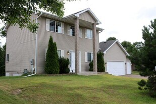 Building Photo - 23179 Arrowhead St NW