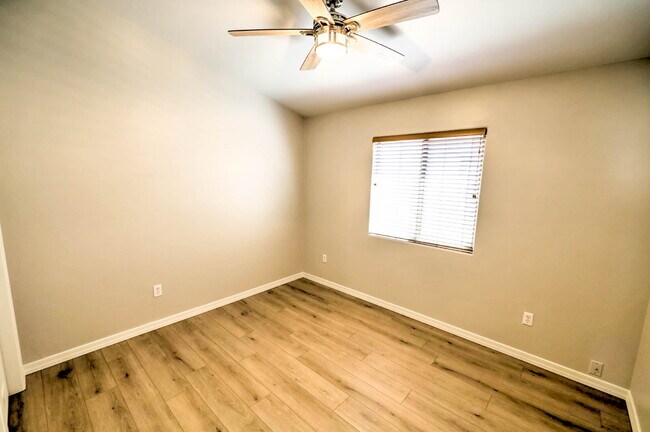Building Photo - Newly remodeled 4 Bedroom in gated community!