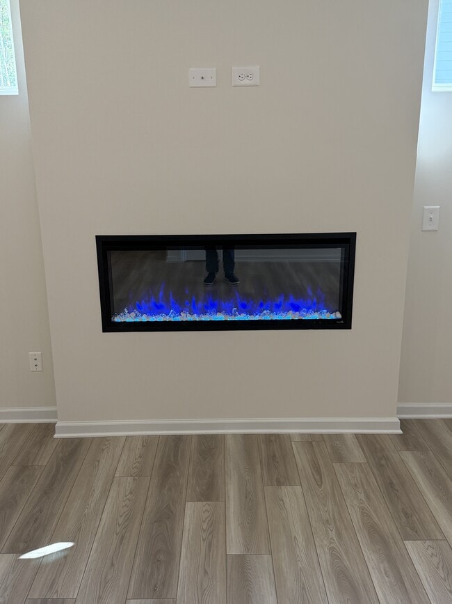 Building Photo - 184 Fair Oak Ln