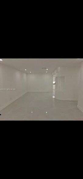 Building Photo - 12253 SW 82nd Ave