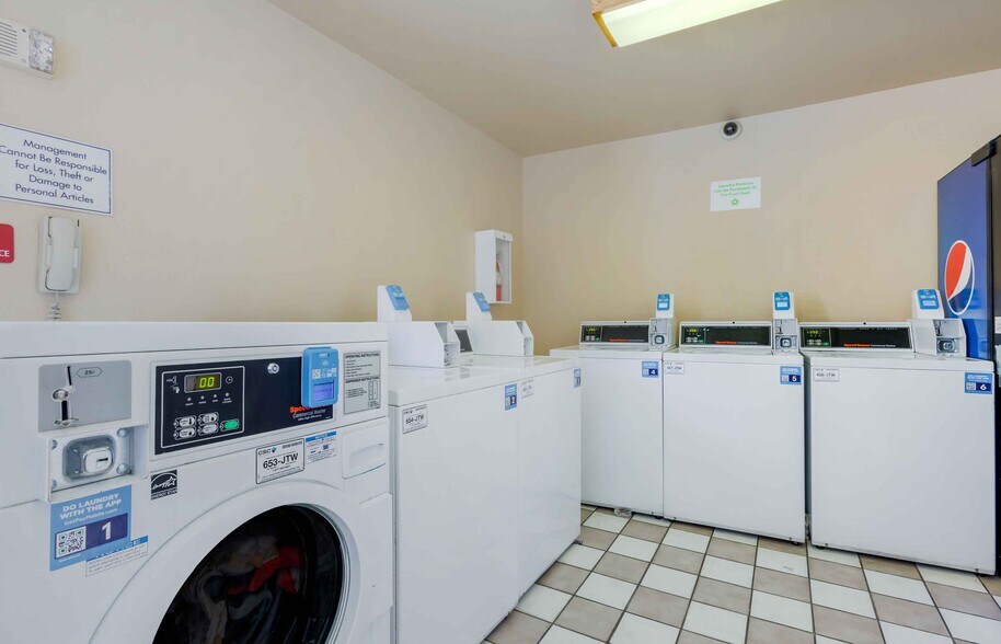 Building Photo - Furnished Studio-Phoenix - Scottsdale - Old Town