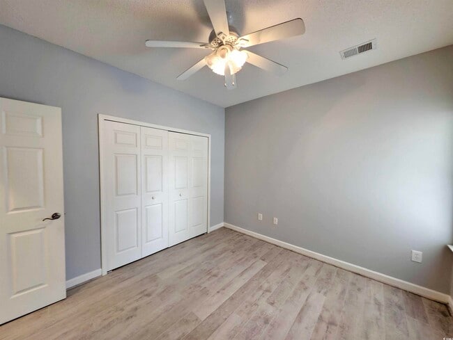 Building Photo - 33 Regal Ln