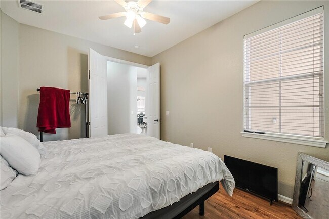 Building Photo - 1006 Costa Mesa Ln