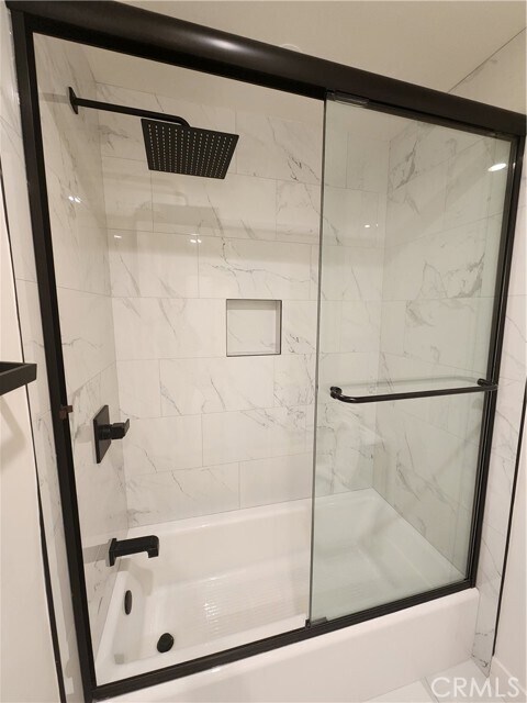 Building Photo - 120 S Francisca Ave