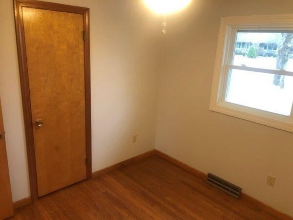 Building Photo - 60 Bridge St