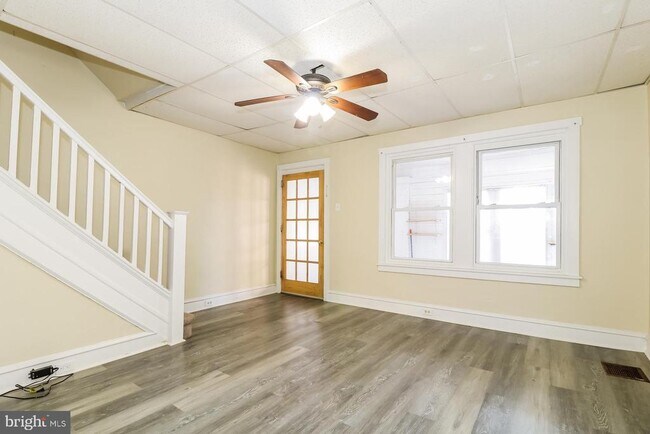 Building Photo - 2503 Hobson St