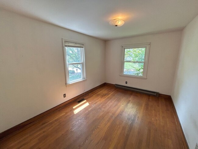 Building Photo - Beautiful Home Located in Blacksburg