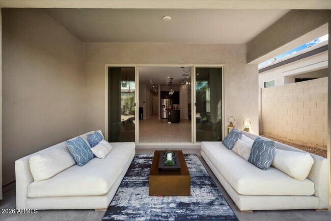 Building Photo - 6630 E Villa Rita Dr