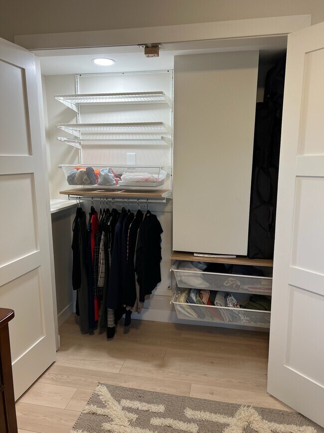 Building Photo - 206 Cypress Cir