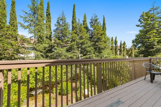 Building Photo - 3 Bedroom in Mace Ranch