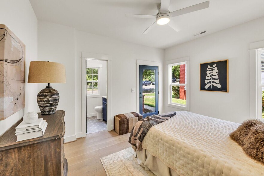 Building Photo - 4115 4th Ave S