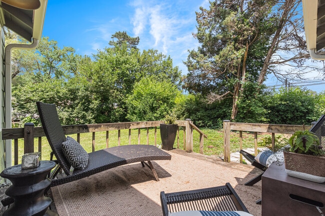 Building Photo - 4302 W 77th Terrace