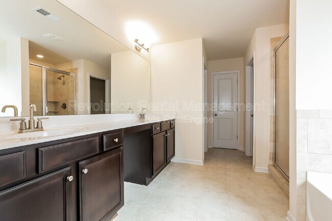 Building Photo - 3627 Parkside View Blvd