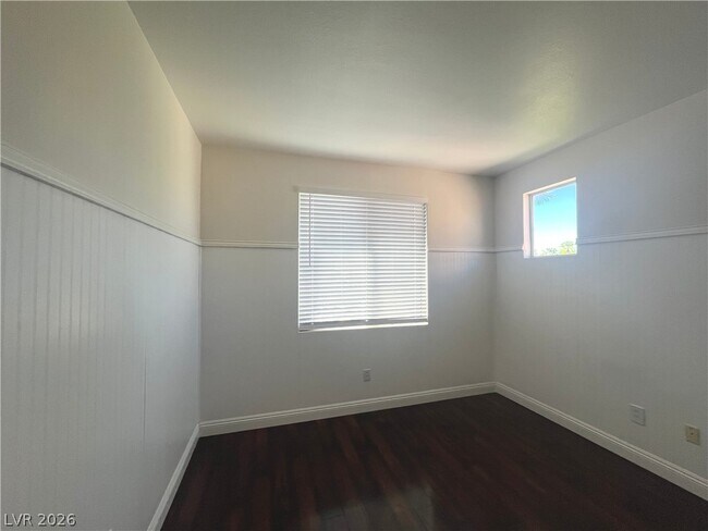 Building Photo - 1809 Snow Spring Ln