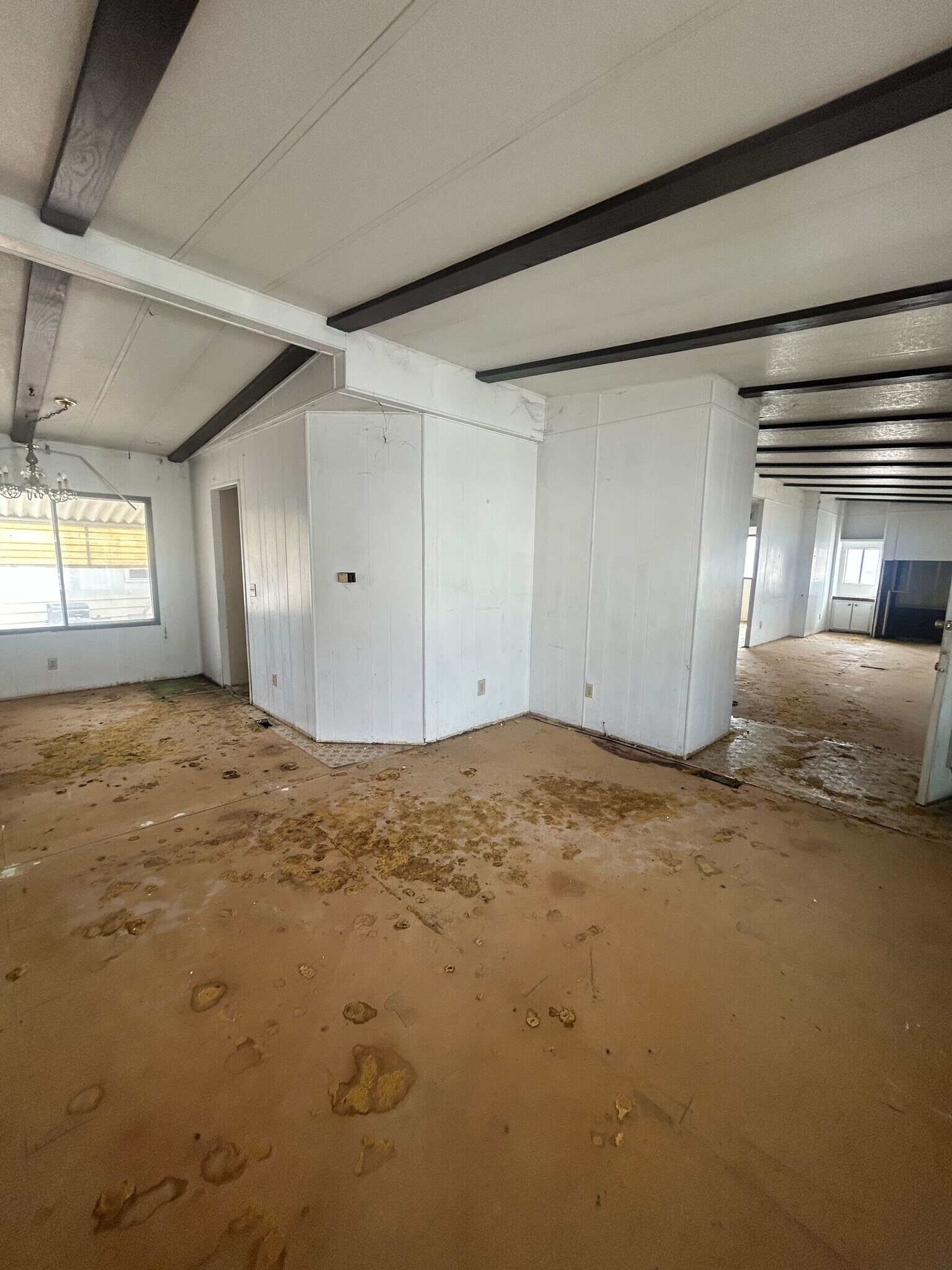 Building Photo - 3601 E Wyoming Ave