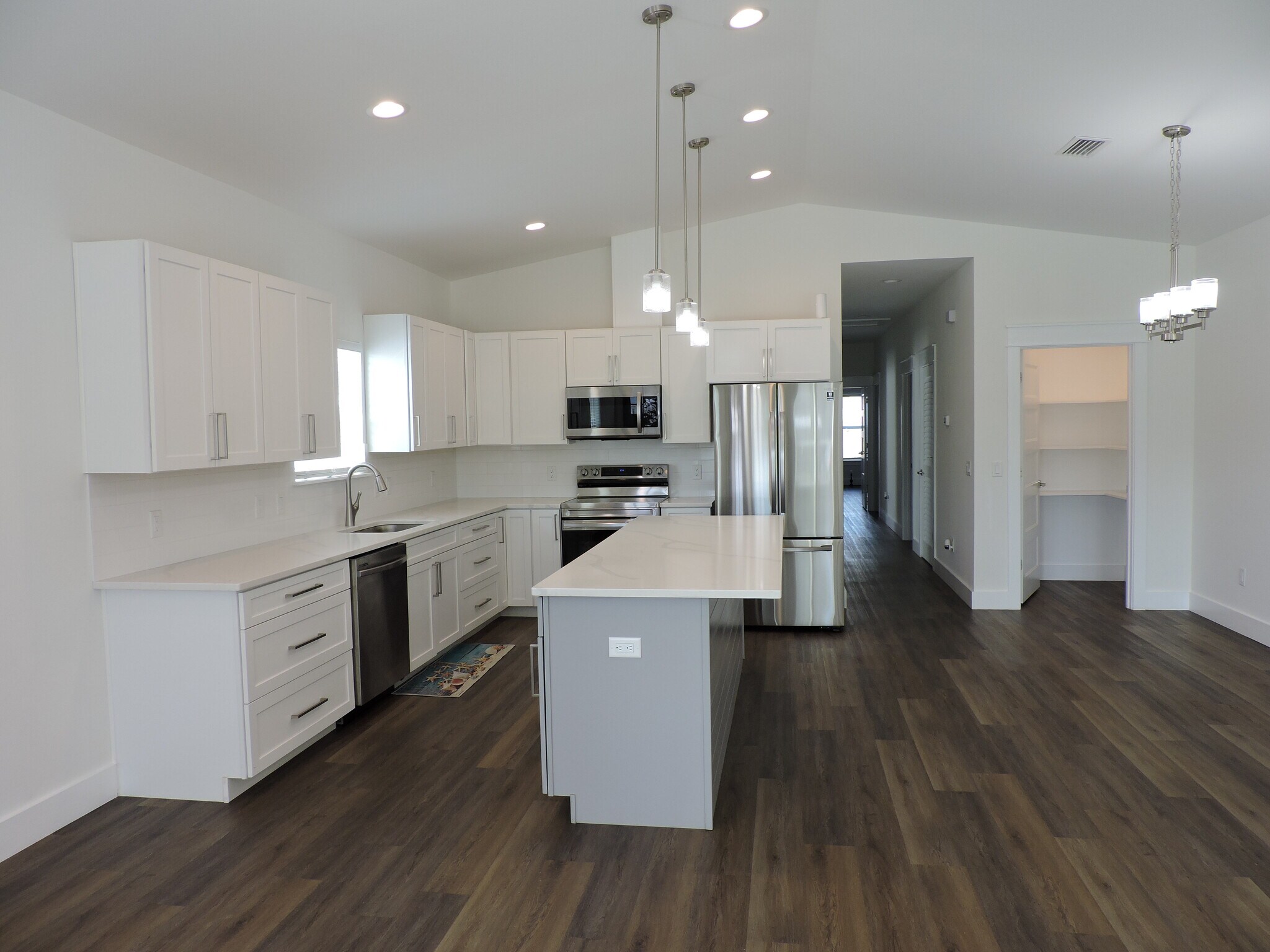 Building Photo - 12610 Erin Lea Ln