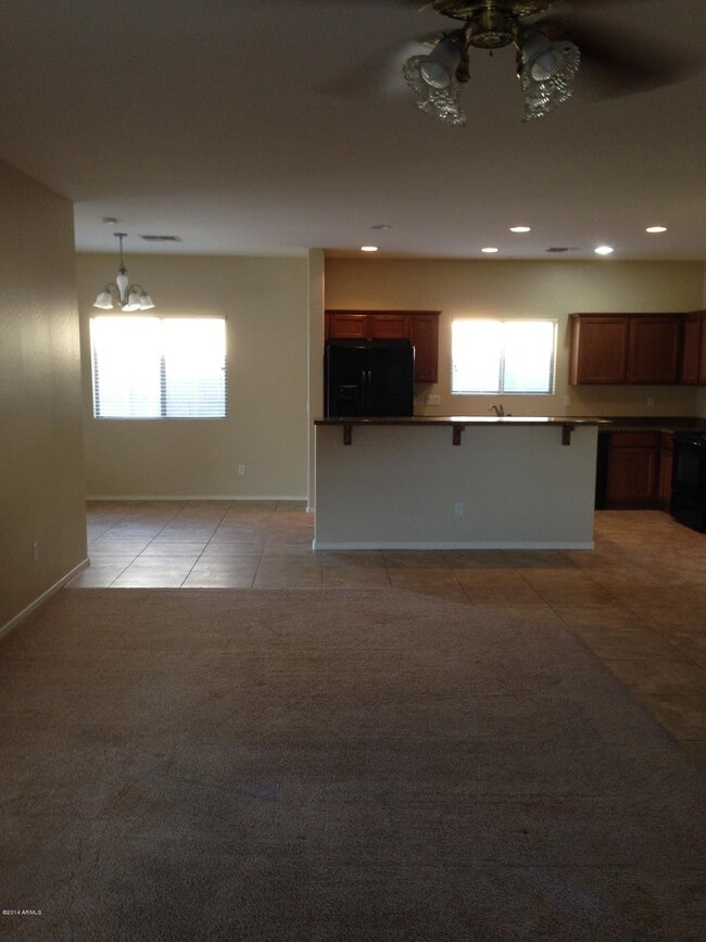 Building Photo - 1725 W Corriente Dr