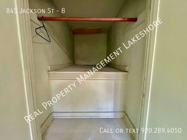 Building Photo - 845 Jackson St