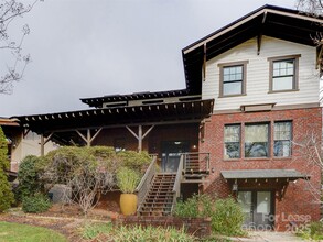 Building Photo - 1413 Devon Dr