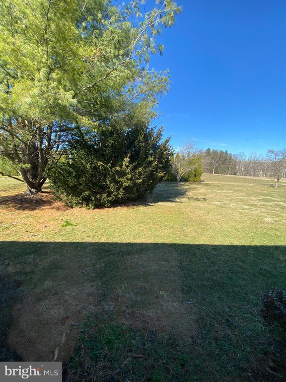 Building Photo - 11 Creeks Edge Rd