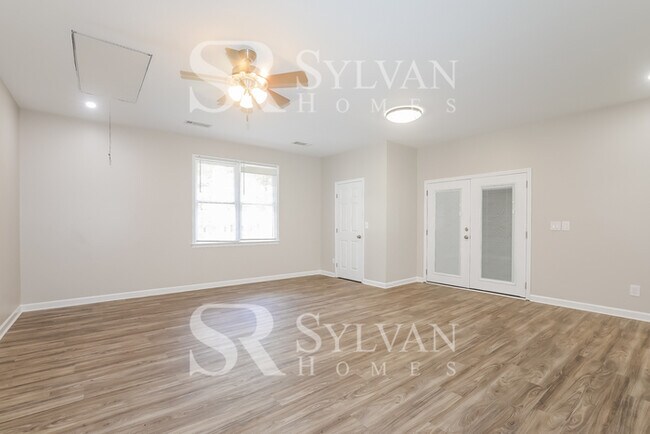 Building Photo - At Last, This Is What You Have Been Searching For!