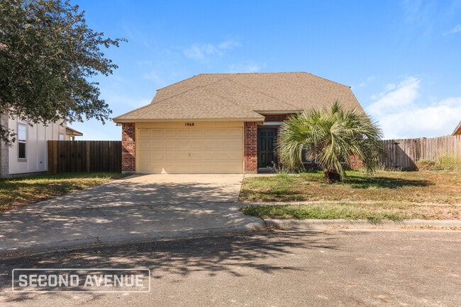 Building Photo - 1968 Westwood Dr