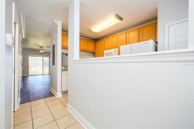 Building Photo - 1242 Vineland Pl