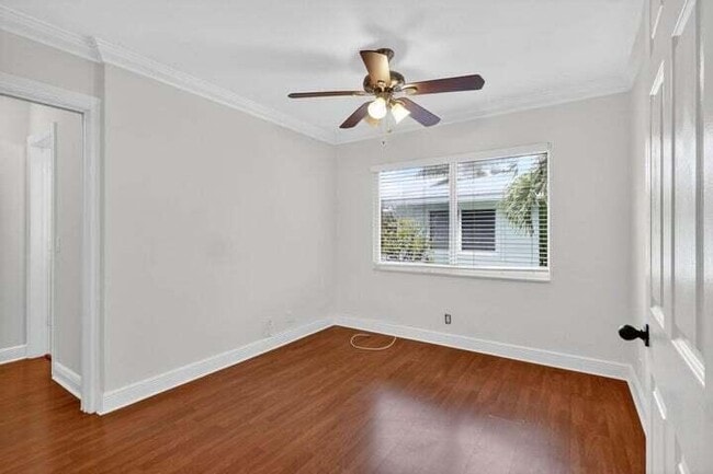 Building Photo - 45 SE 7th Ave