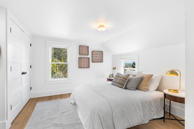Building Photo - Freshly Remodeled Stunner Perched on the H...