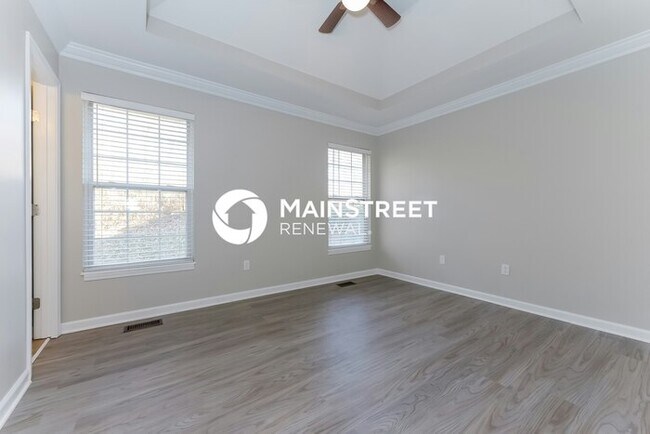 Building Photo - 3 Bedroom Pet-Friendly Home in Independence, MO with Main Street Renewal