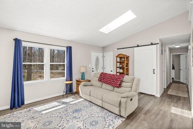 Building Photo - 13410 Wilderness Park Dr