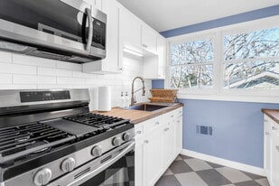 Building Photo - 1050 Tilden St NW