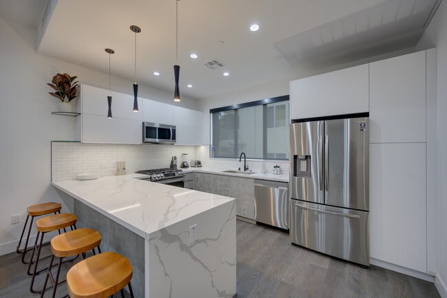 Building Photo - 4422 Riley Dr