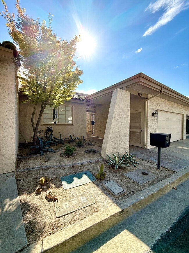 Building Photo - Coveted Highpoint Property