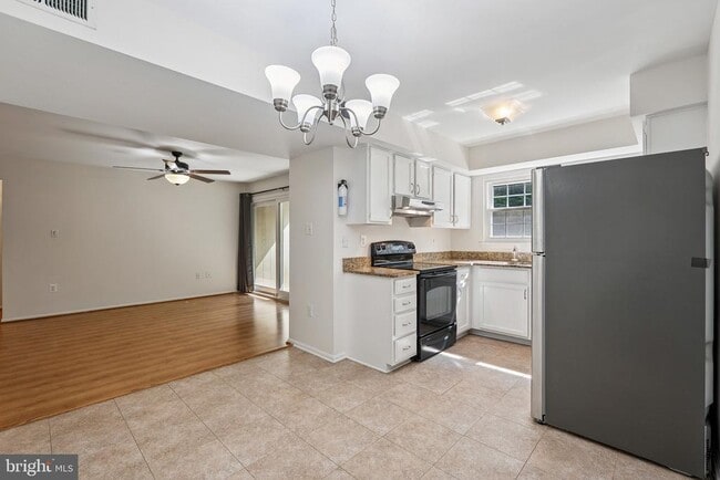 Building Photo - 7735 Inversham Dr