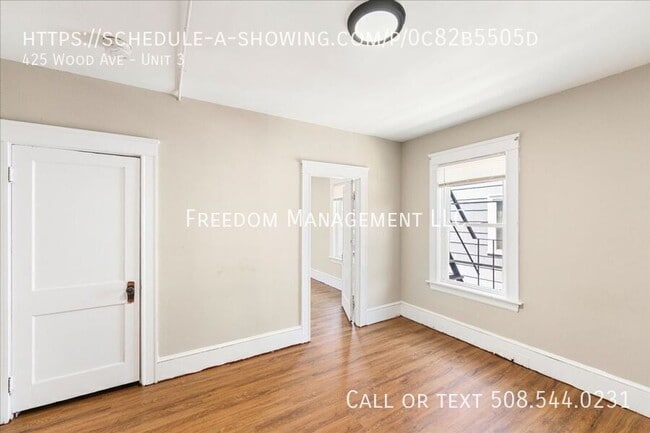 Building Photo - 425 Wood Ave