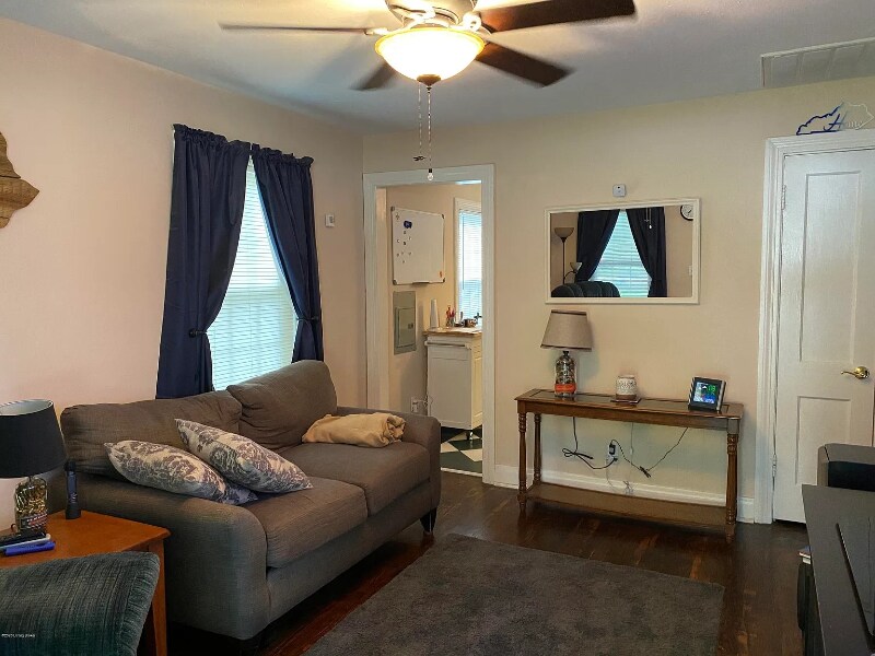 Building Photo - 5013 New Cut Rd