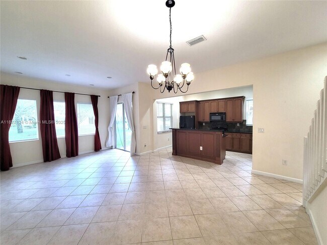 Building Photo - 6033 NW 118th Dr