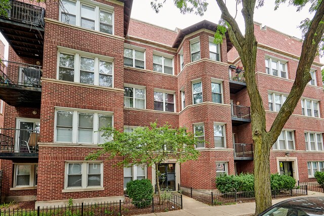 Building Photo - 6830 N Ashland Blvd