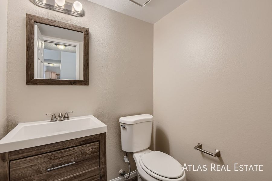 Building Photo - 1659 Duarte Dr