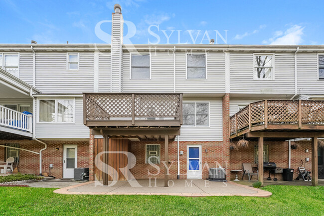 Building Photo - This is the home you've been waiting for