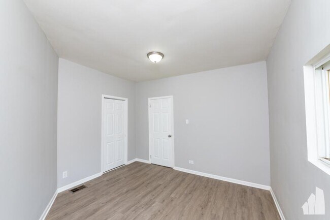 Building Photo - 1 bedroom in Chicago IL 60642