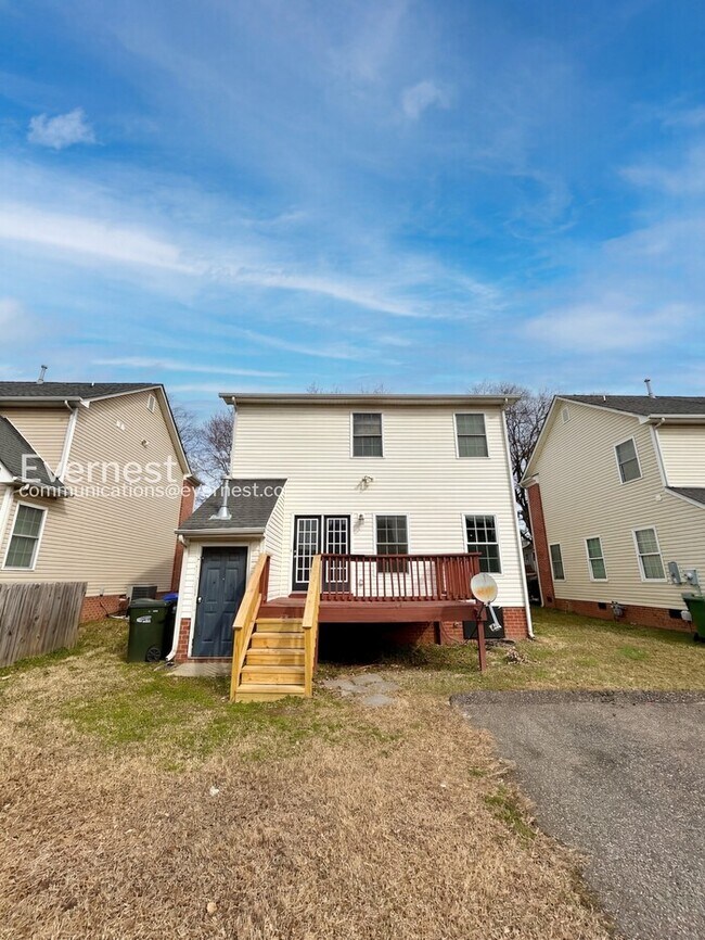 Building Photo - 1713 Jacquelin St