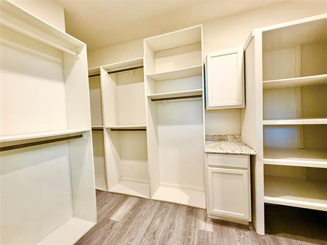 Building Photo - 240 Crowfoot Dr