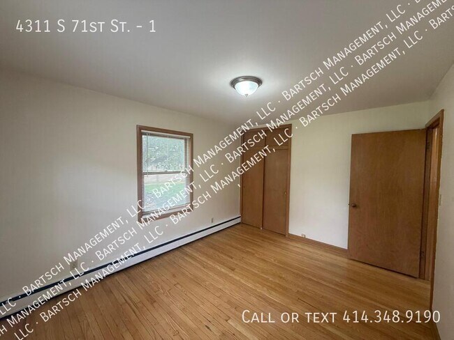 Building Photo - 4311 S 71st St