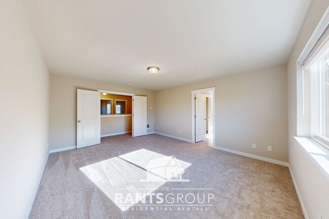 Building Photo - Leah's Landing