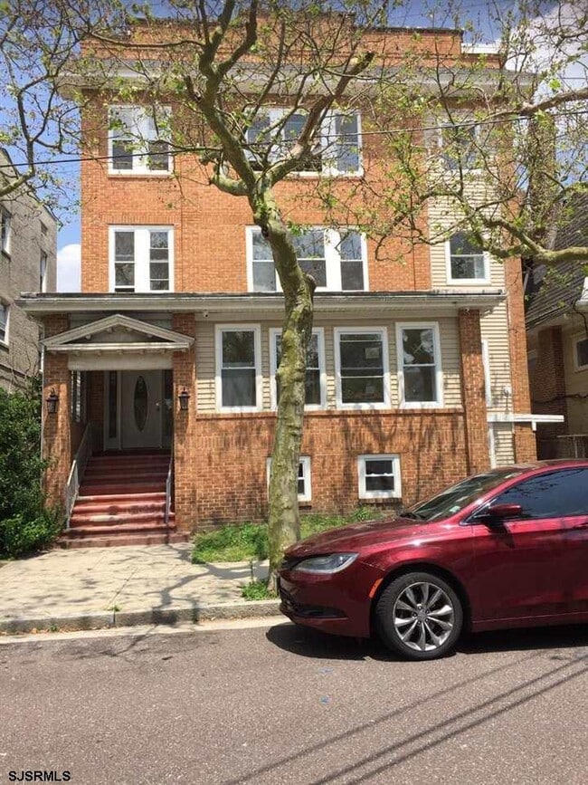 Primary Photo - 21 S Bartram Ave
