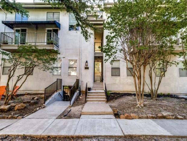 Building Photo - 4402 Holland Ave