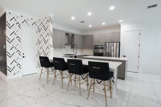 Building Photo - 17350 Sea Blossom Way