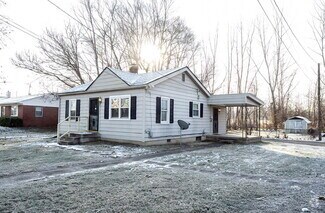 Building Photo - "Charming 3-Bed Home in Indianapolis – Coz...